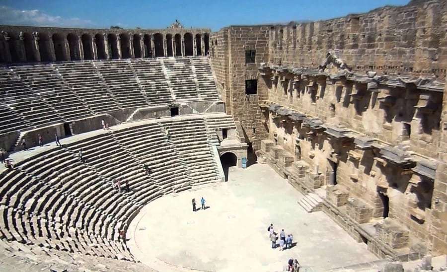 Амфитеатр (г. Аспендос)