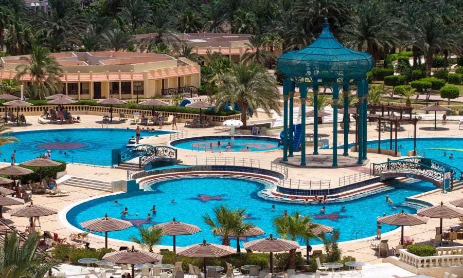 Отель с бассейном в Египте