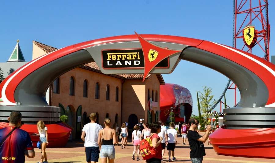 Феррари Парк Дубай