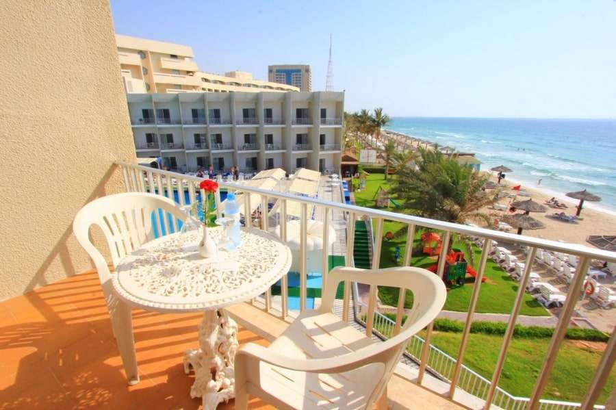 ОАЭ, Шарджа: отели с собственным пляжем