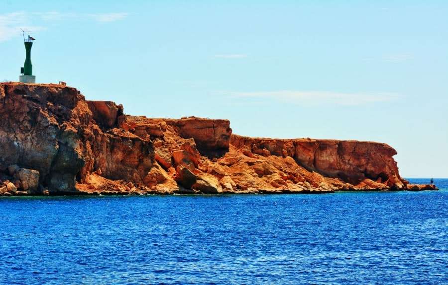 Остров Тиран на карте