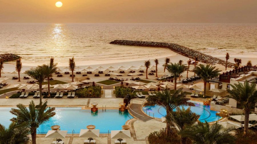 Пляжные отели Шарджи