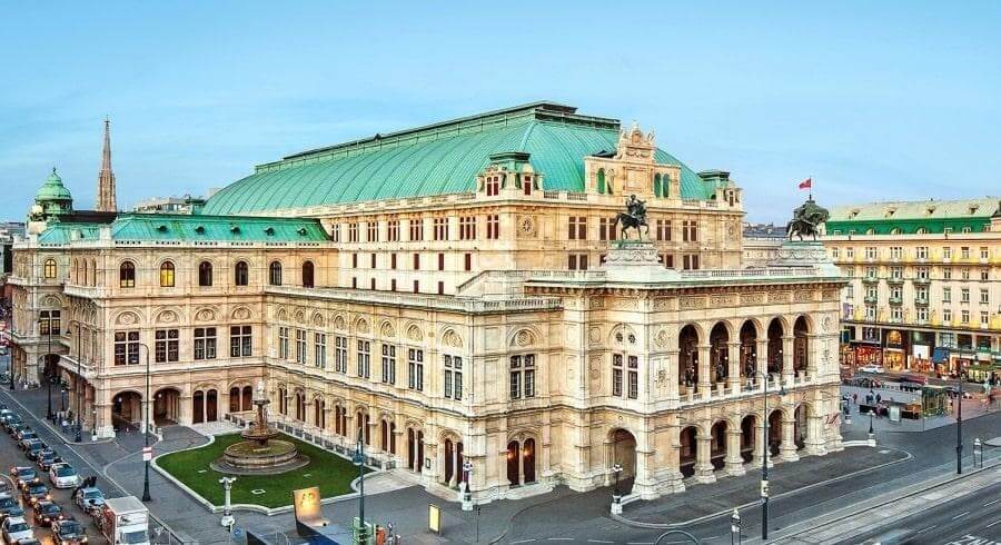 Здание Венской Оперы