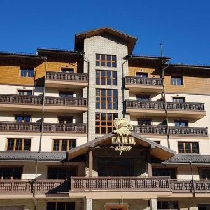 Здание отеля Ganz & SPA 4* в Карпатах
