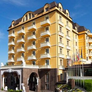 Фото отеля Royal Sun Geneva 4* в Трускавце