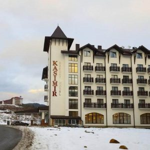 Здание отеля Казимир 4* в Буковеле