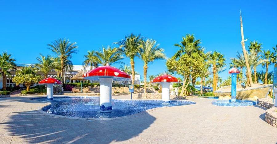 Бассейны в отеле Maritim Jolie Ville Golf & Resort 5*