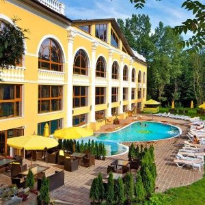 Фото отеля Royal Medical Cezar 4* в Трускавце