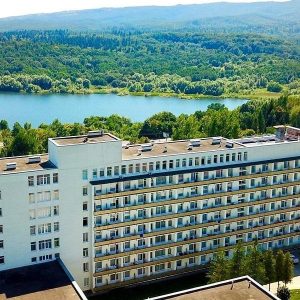 Фото санатория "Шахтер" в Трускавце