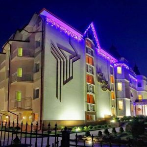 Здание санатория Виктор в Трускавце